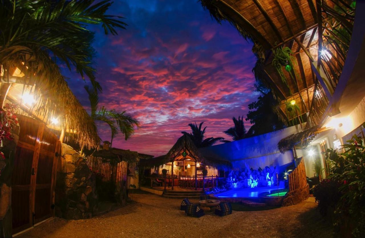 Tres Palmas Hotel Montanita Luaran gambar