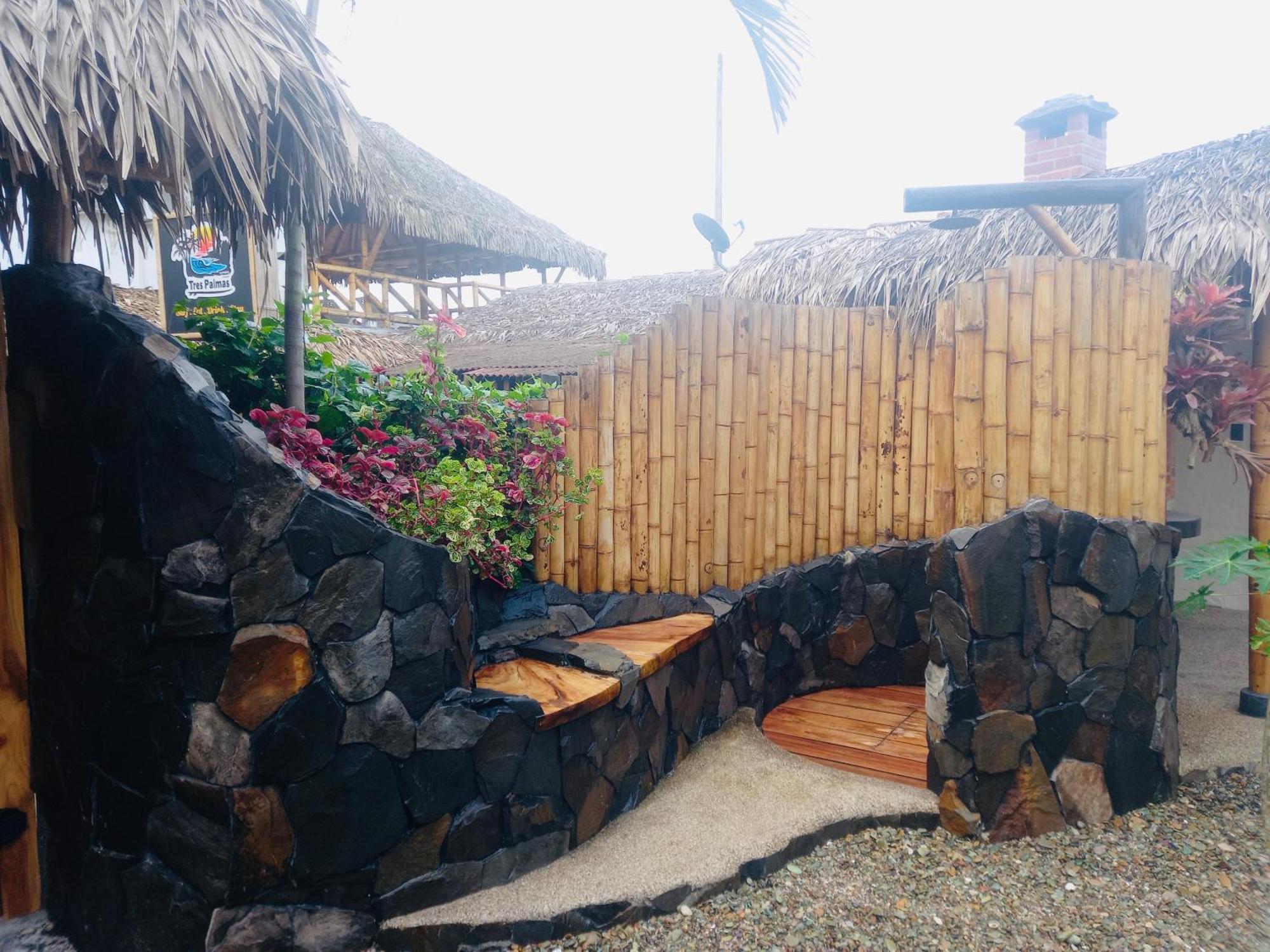 Tres Palmas Hotel Montanita Bilik gambar